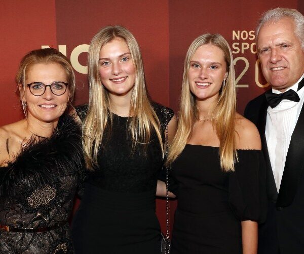 Lauren Glotzbach – Biography, Career, and Life Story of a Dutch Midfield Talent